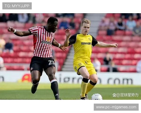 桑德兰与利兹联升班马对决，两队近期状态相近